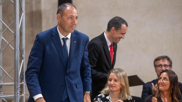 El 'conseller' de deportes, Berni Álvarez, en la toma de posesión del 'govern' de Salvador Illa