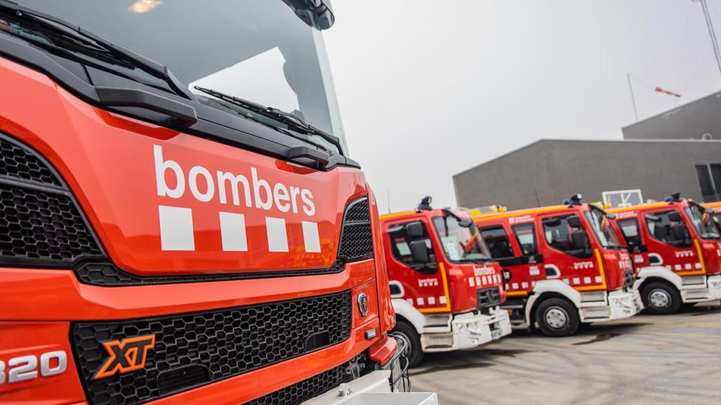 Varios camiones de Bombers de la Generalitat