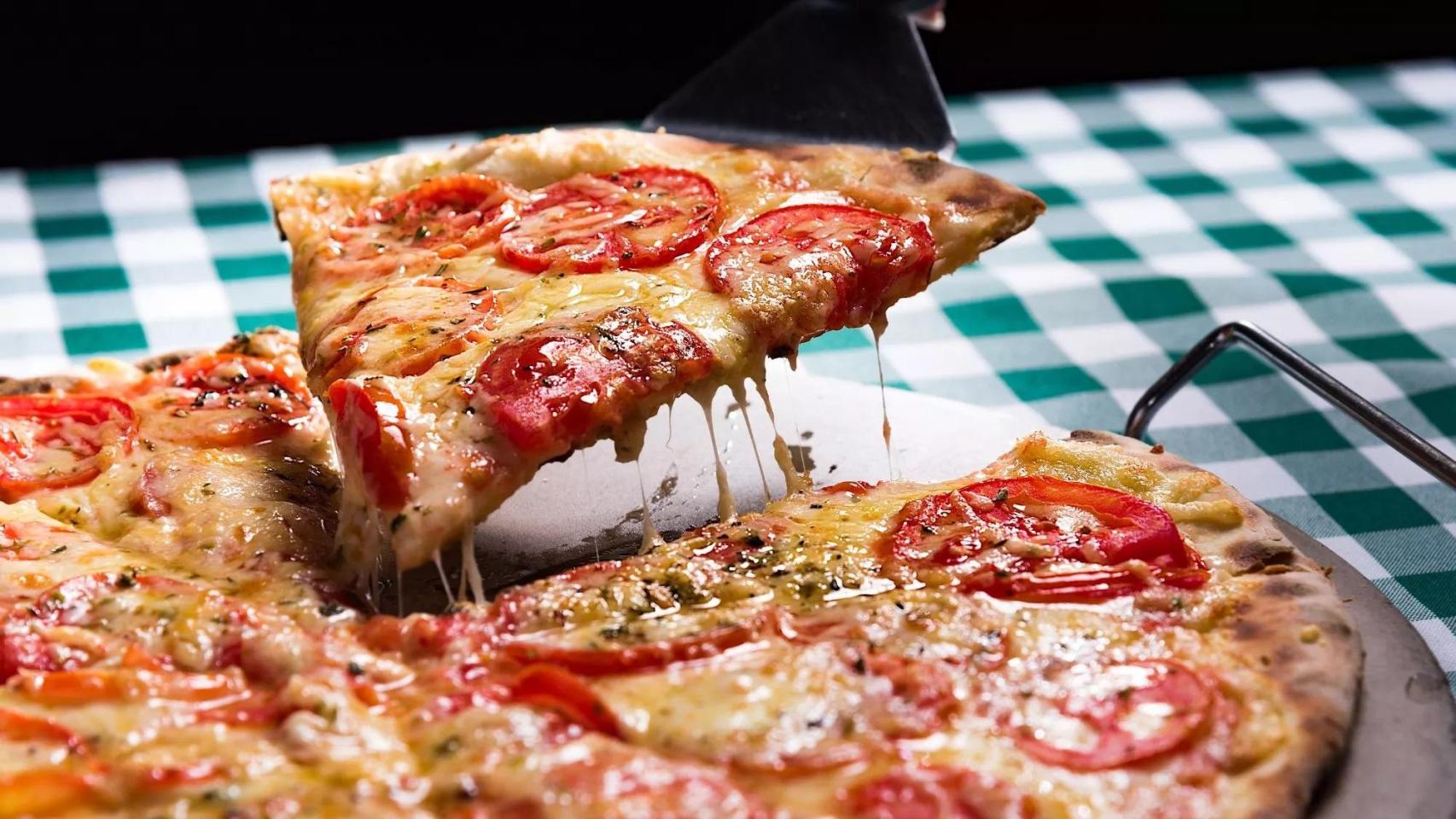 La nueva alternativa para preparar focaccias y pizzas en casa sin amasar: puedes congelarlas y siguen frescas