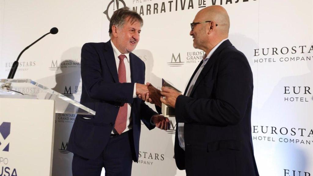 Amancio López, CEO de Eurostars Hotels, junto a Antonio Fornés, en la entrega del Premio Eurostars
