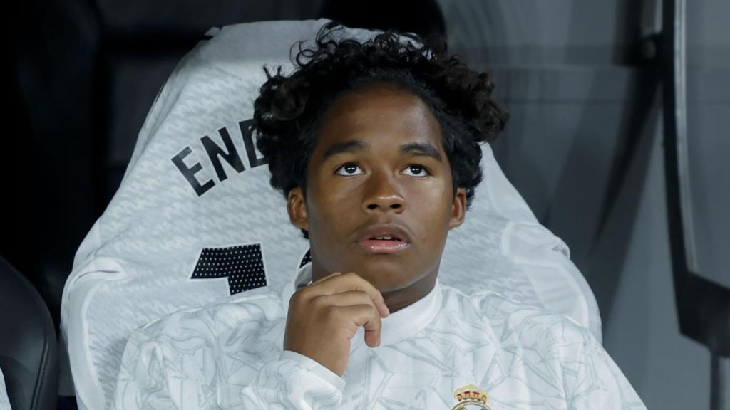 Endrick, jugador del Real Madrid, a la banqueta de suplents
