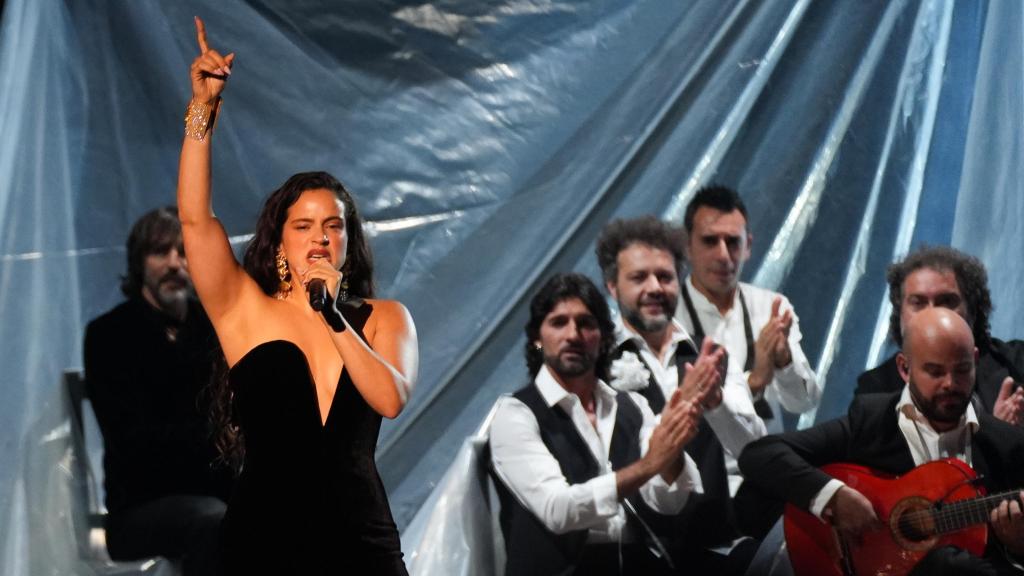 Rosalía en los Latin Grammy 2023