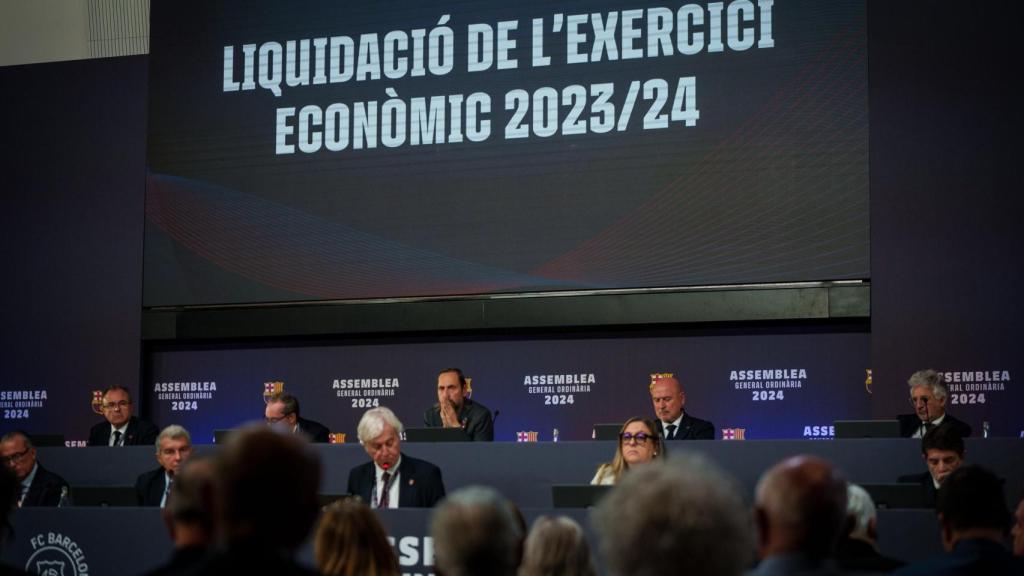 La junta directiva de Joan Laporta, durant l'assemblea de compromissaris del Barça