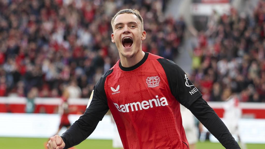 Florian Wirtz celebra un gol con el Bayer Leverkusen