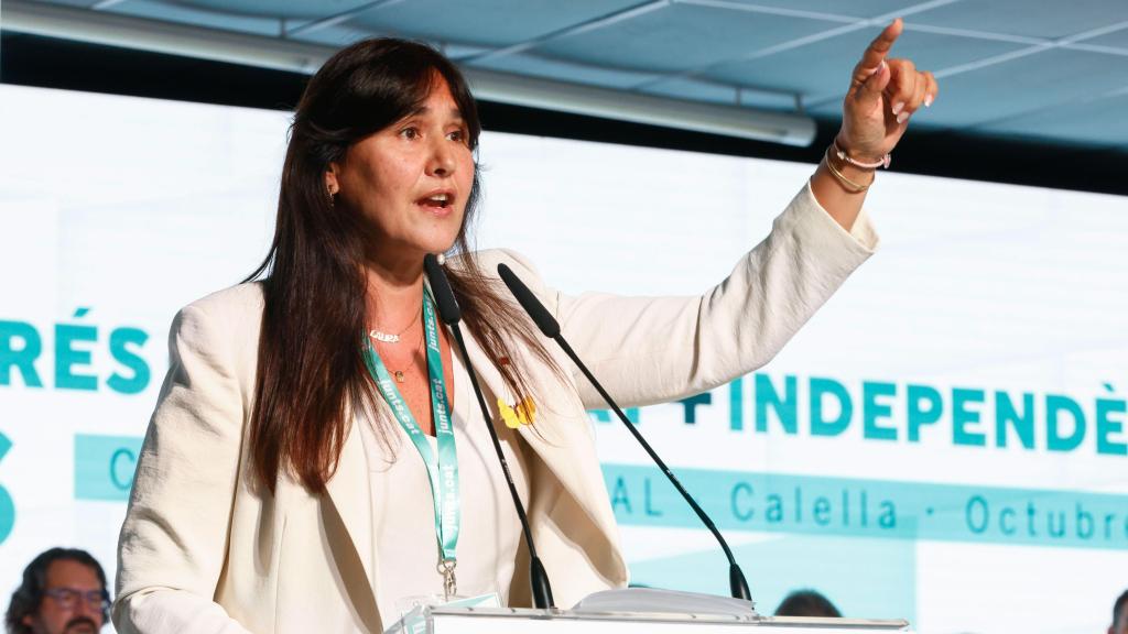 La presidenta de JxCat, Laura Borràs, pronuncia su último discurso en el cargo