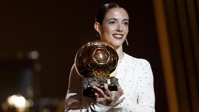 Aitana Bonmatí levanta su segundo Balón de Oro