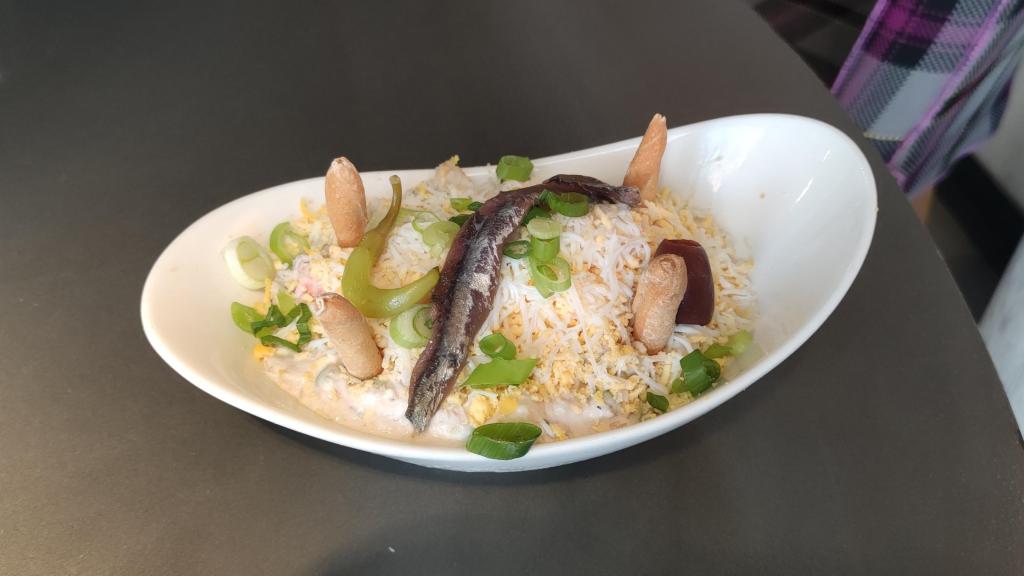 Ensaladilla rusa La Barra con anchoa