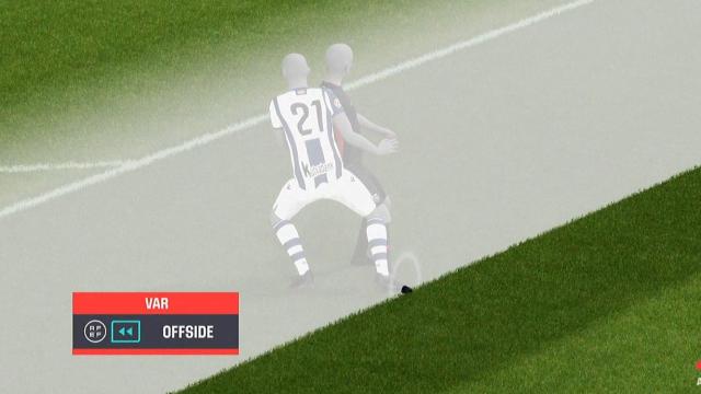 Fuera de juego de Lewandowski contra la Real