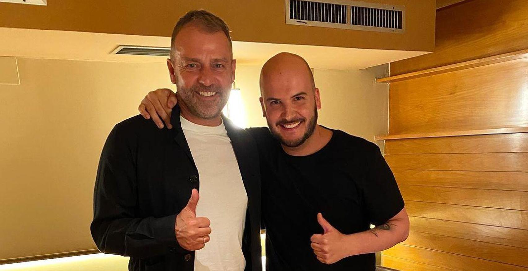 Hansi Flick con Víctor Pardo, chef de Can Ugal