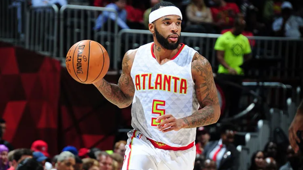 Malcolm Delaney amb la samarreta dels Atlanta Hawks