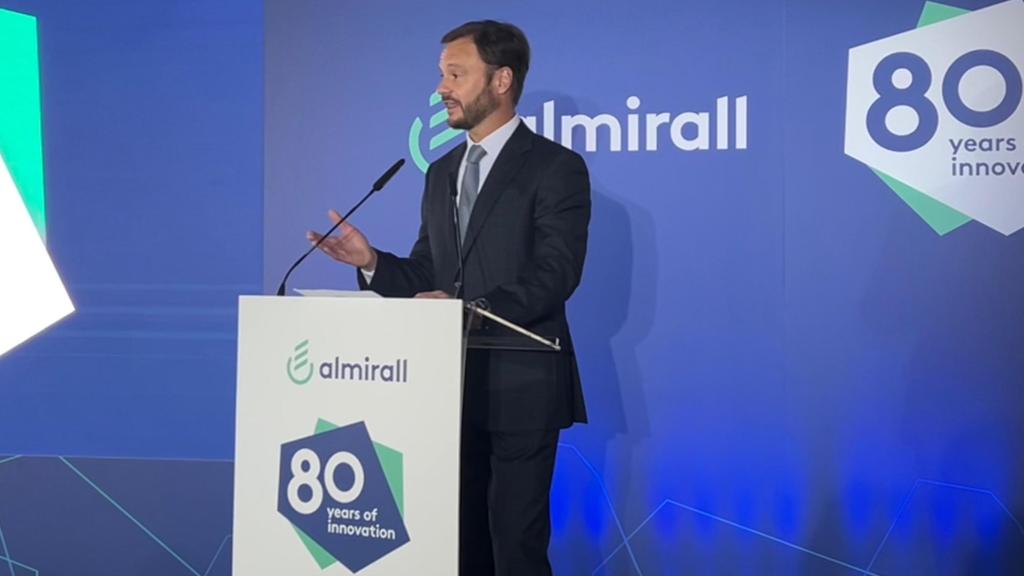 El president i CEO d'Almirall, Carlos Gallardo, en la celebració dels 80 anys de la companyia, al centre de recerca a Sant Feliu de Llobregat