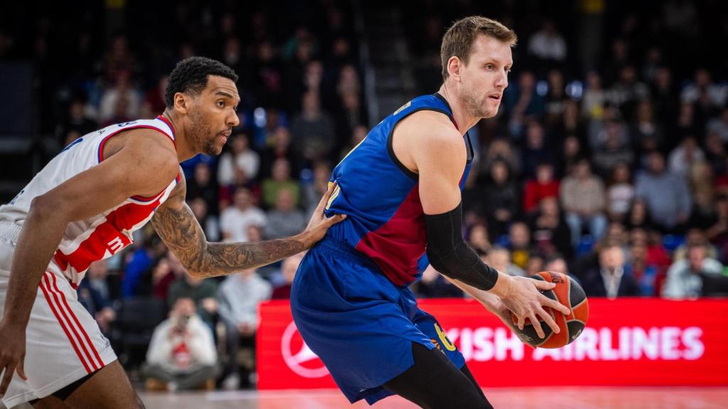 Jan Vesely fa història en el Barça de bàsquet-Estrella Vermella d'Eurolliga amb el seu punt 4.000