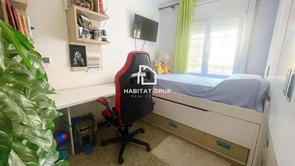 Habitación de un piso en venta