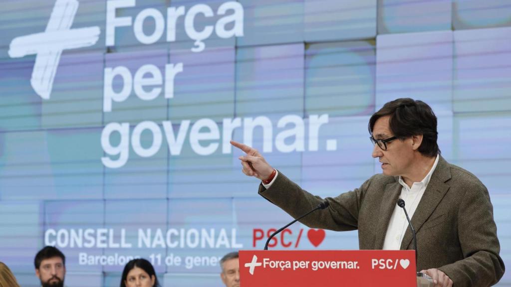 El primer secretario del PSC y presidente de la Generalitat, Salvador Illa presenta su informe político al inicio del Consell Nacional de los socialistas catalanes