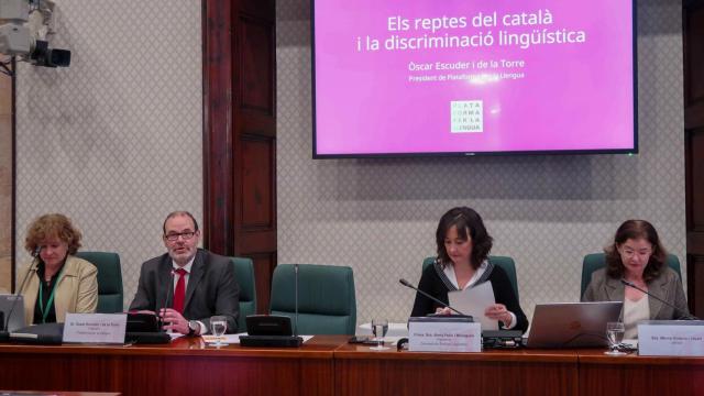 El presidente de Plataforma per la Llengua, Òscar Escuder, comparece en la comisión de Política Lingüística del Parlament