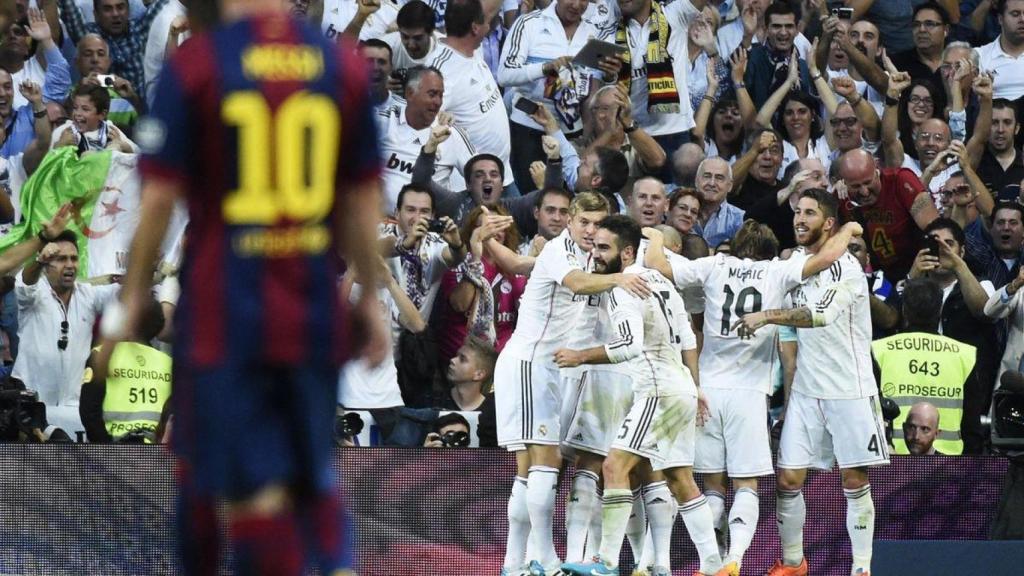 El Real Madrid celebra un gol ante el Barça