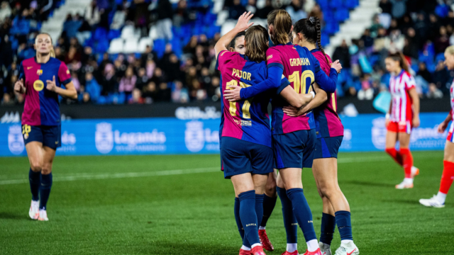 El Barça Femenino festeja un gol en las semifinales de Supercopa contra el Atlético de Madrid