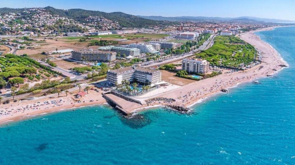 La franja hotelera de Santa Susanna, desde el aire