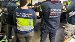 Operativo policial conjunto de los Mossos y la Policía para la desarticulación del grupo criminal que desembarcó cuatro toneladas de hachís en l'Ametlla de Mar
