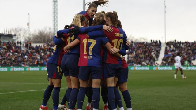 Las jugadoras del Barça Femenino celebran en piña el gol de Ewa Pajor contra el Real Madrid en la final de la Supercopa