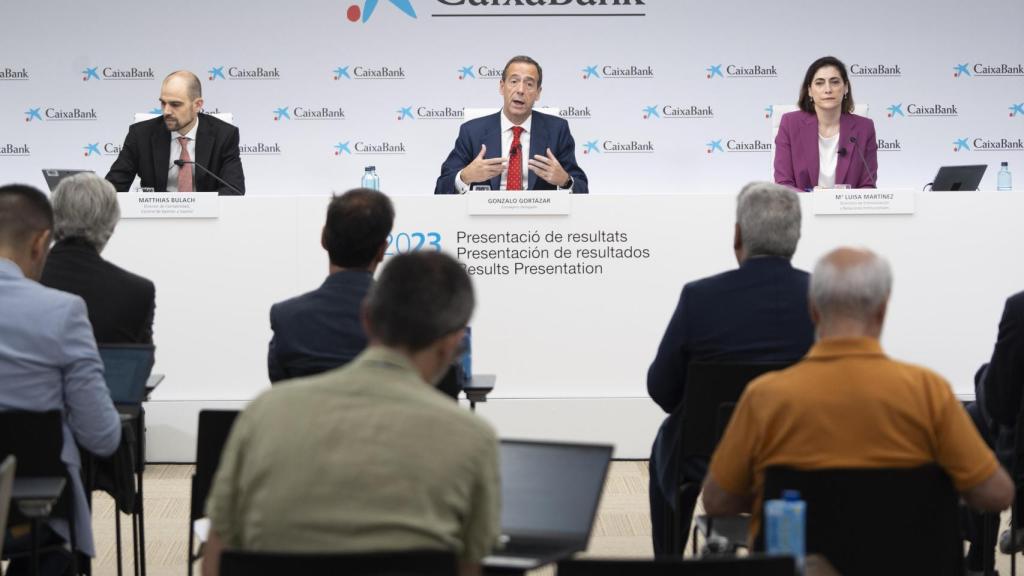 El director de Contabilidad, Control de Gestión y Capital de Caixabank, Matthias Bulach (izquierda), en una imagen de archivo