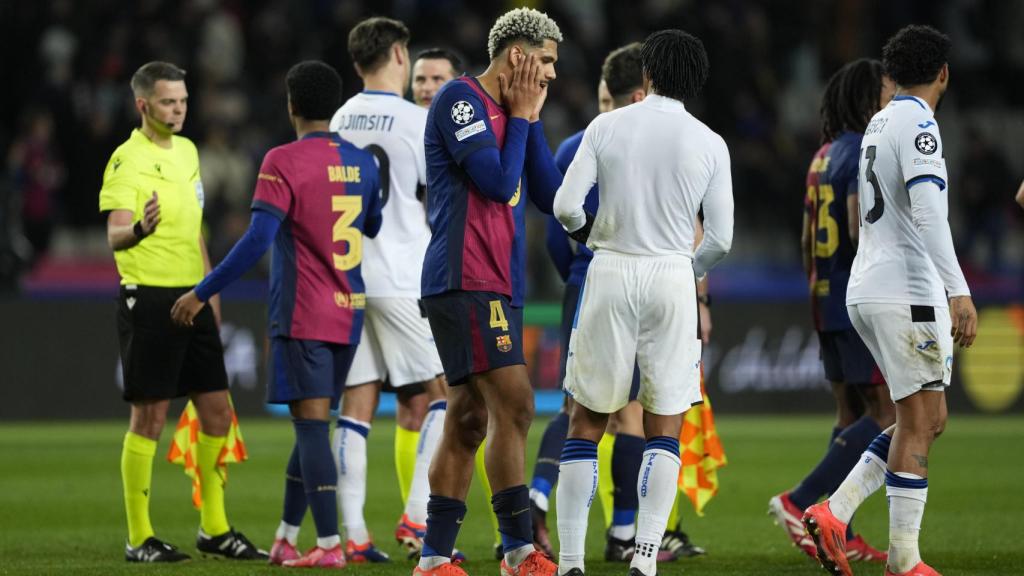 Ronald Araujo se lamenta por los dos puntos que ha dejado escapar el Barça contra la Atalanta en Champions League