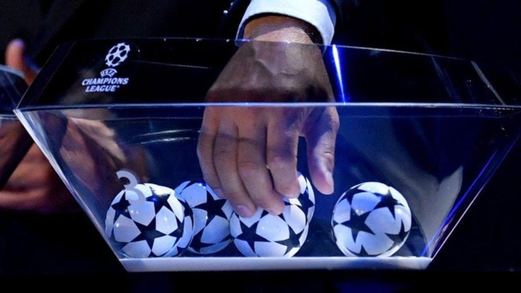 Las bolas de un sorteo de la Champions League