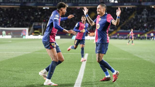 Lamine y Raphinha, tras el primer gol del Barça