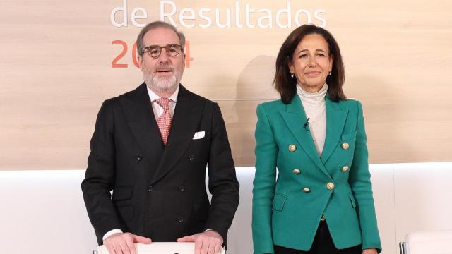 La presidenta de Santander, Ana Botín, junto al consejero delegado, Héctor Grisi / EP