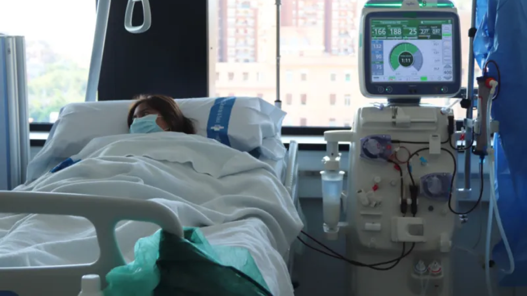 Diálisis en un hospital público en Cataluña