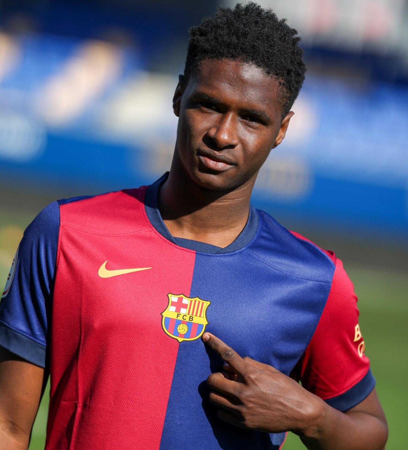 Ibrahim Diarra ya posa con la camiseta del Barça B
