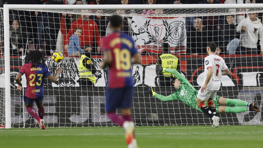 Rubén Vargas empata el partido Sevilla-Barça tras el gol inicial de Robert Lewandowski