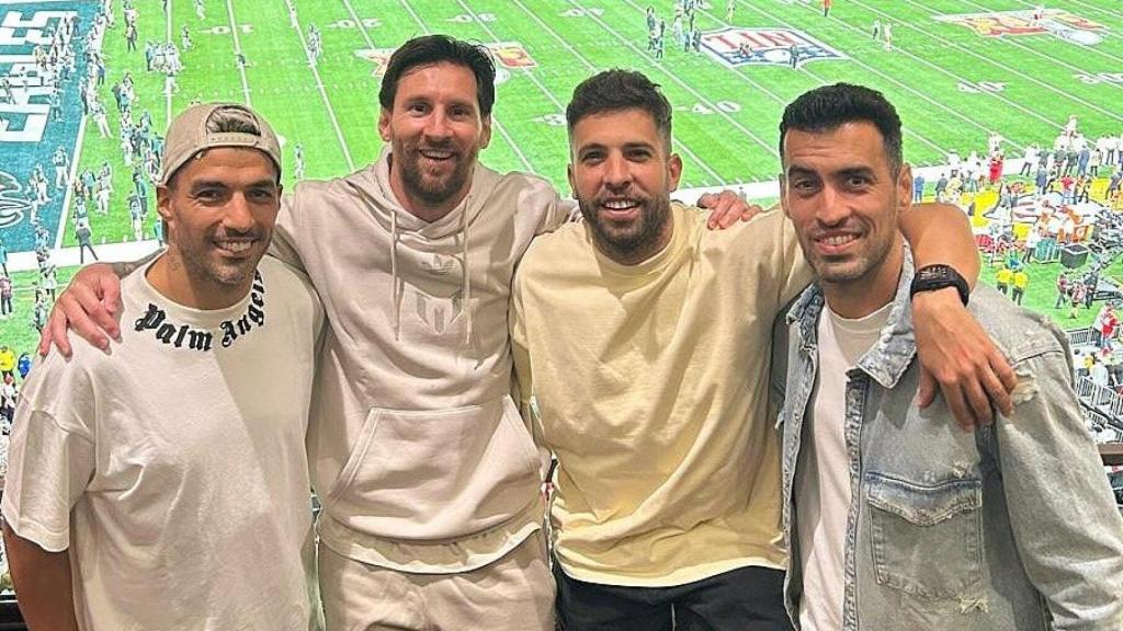 Luis Suárez, Leo Messi, Jordi Alba y Sergio Busquets en la SuperBowl