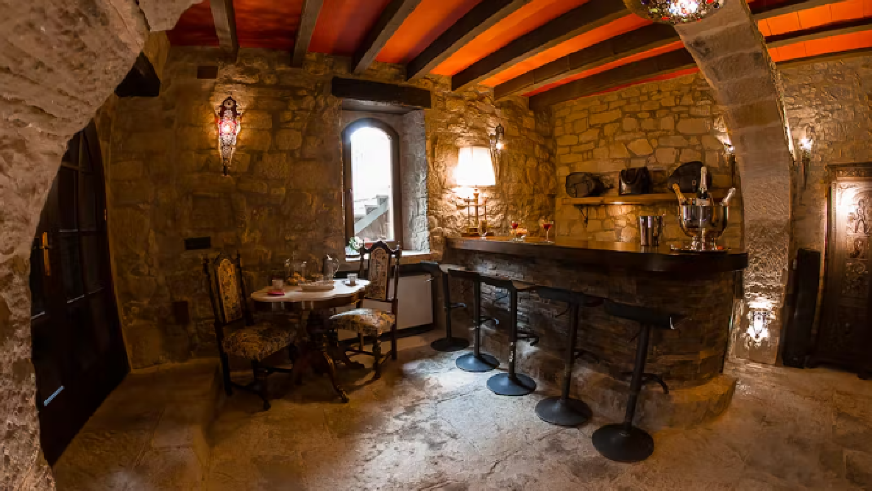 El restaurante escondido en una fortaleza medieval del siglo XII: un ...