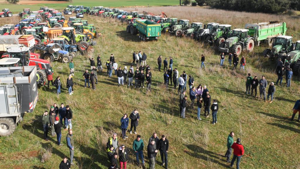 Concentración de agricultores en Pontós
