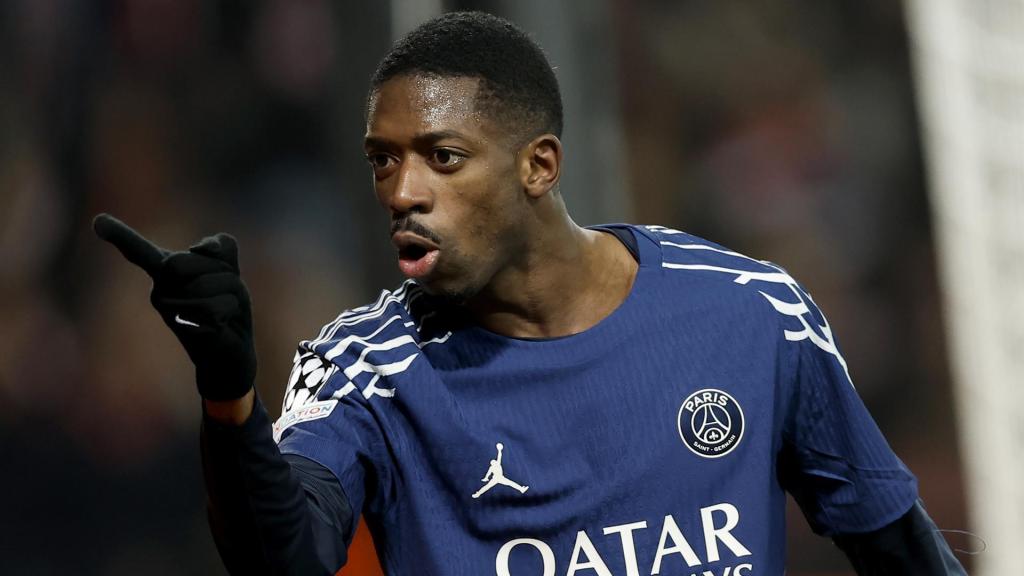 Dembelé celebra uno de sus dos goles al Brest