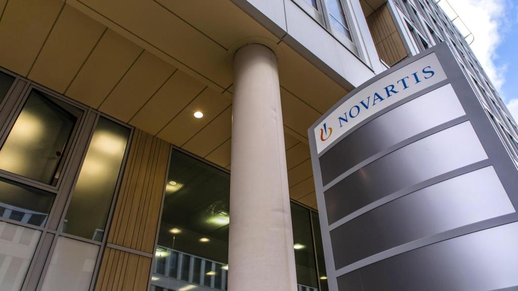 Exterior de una sede corporativa de Novartis