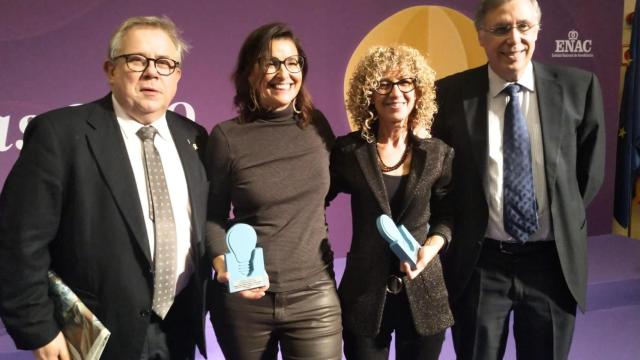 Jaume Padrós (i), presidente del COMB, y Elvira Bisbe (2), candidata al mismo puesto, en un acto anterior