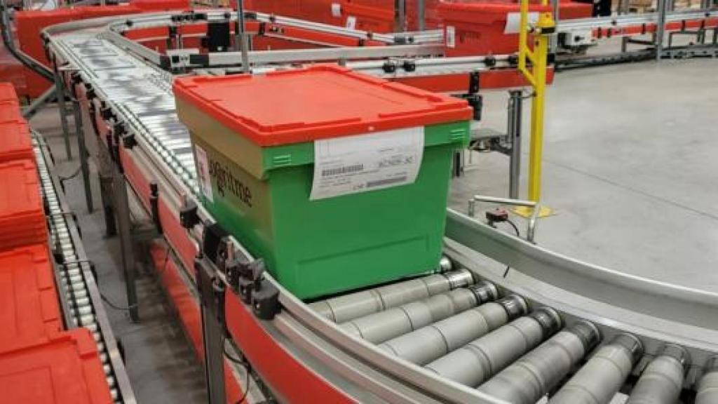 Una caja de un pedido en Logaritme