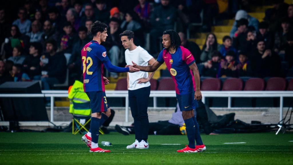 Jules Koundé entra por Héctor Fort en el Barça-Rayo de Liga