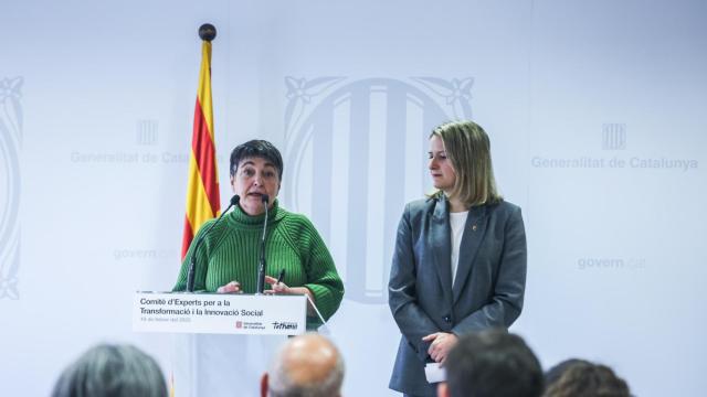 Rosa Alarcón, presidenta del comité de expertos de la 'consellera' Mònica Martínez Bravo