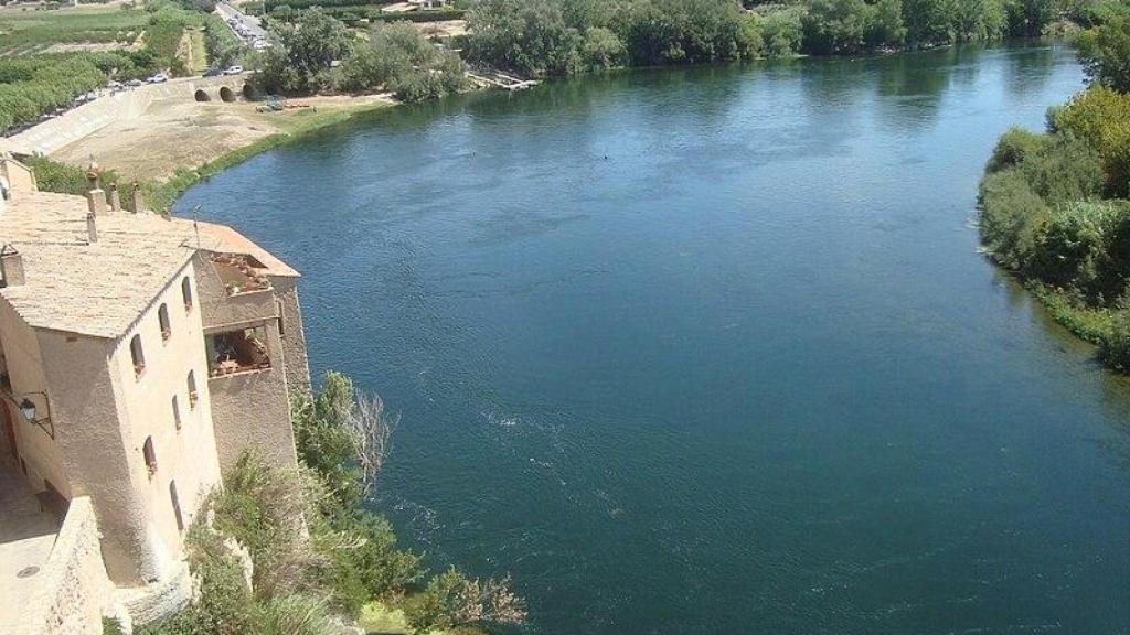 Río Ebro a su paso por Miravet
