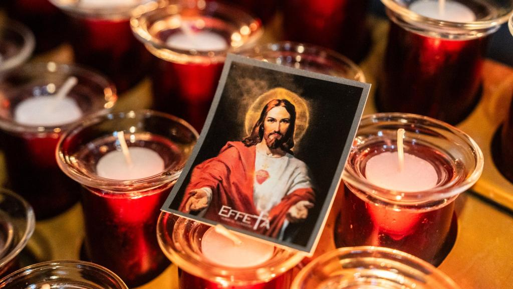 Una estampa de Jesús con el logotipo de Effetá