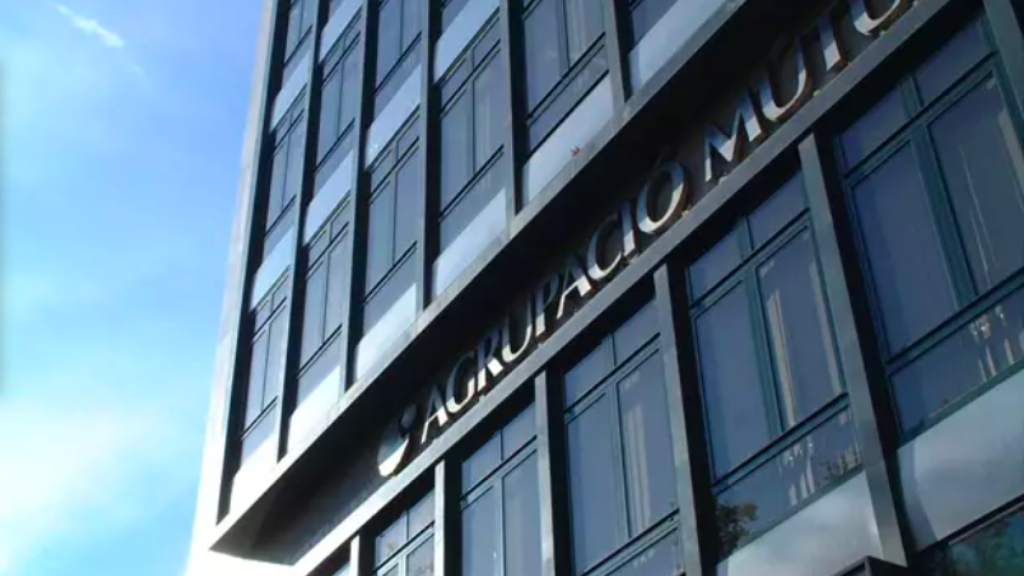 La sede de Agrupació en la Gran Via de Barcelona, ya abandonada