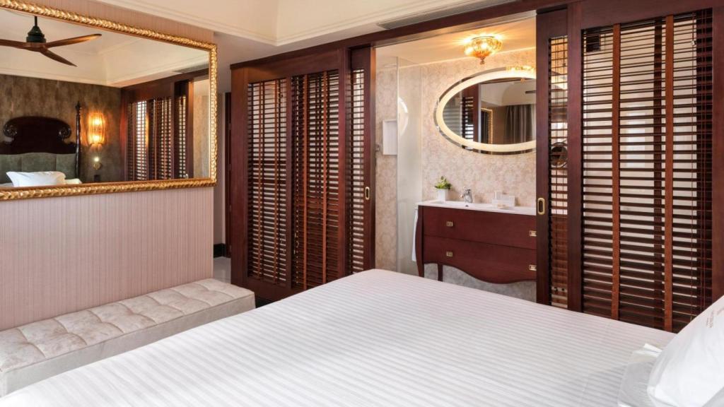 Una de las lujosas habitaciones del Hotel Santa Catalina, en Las Palmas