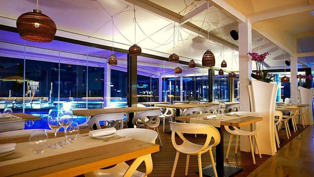 Casanova Beach Club, restaurante que frecuentaban Leo Messi y Antonella Rocuzzo durante su etapa como jugador del Barça