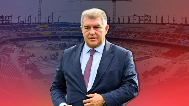 Joan Laporta, presidente del Barça, en un fotomontaje con el nuevo Camp Nou