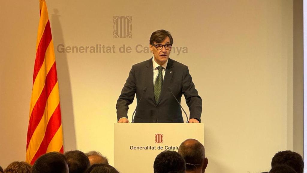 El presidente de la Generalitat, Salvador Illa, en la apertura de la Jornada sobre l'Any Internacional de la Ciència i la Tecnologia Quàntiques en el Palau de la Generalitat