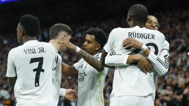 La celebración de los jugadores del Real Madrid tras ganar al City de Pep en el Bernabéu