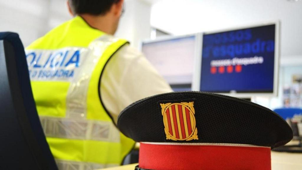 Imatge d'arxiu d'un agent dels Mossos d'Esquadra